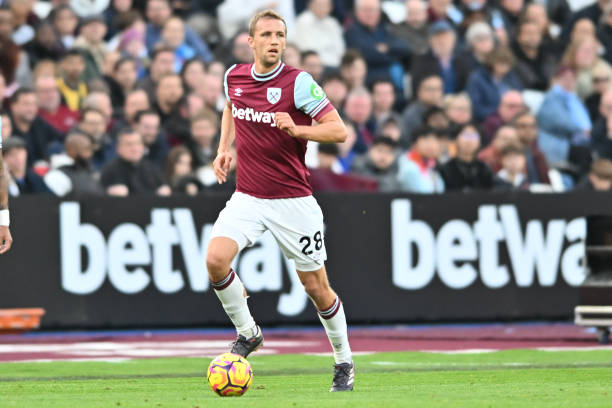 一步都像是 一步都像是