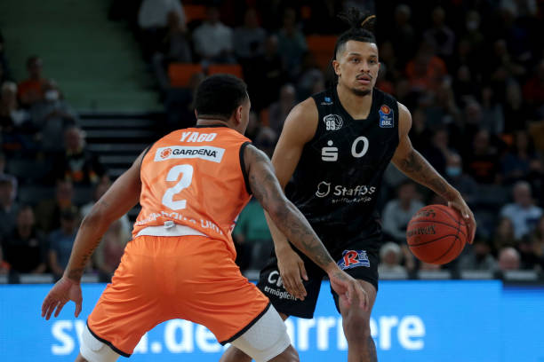 我可以帮你 我可以帮你