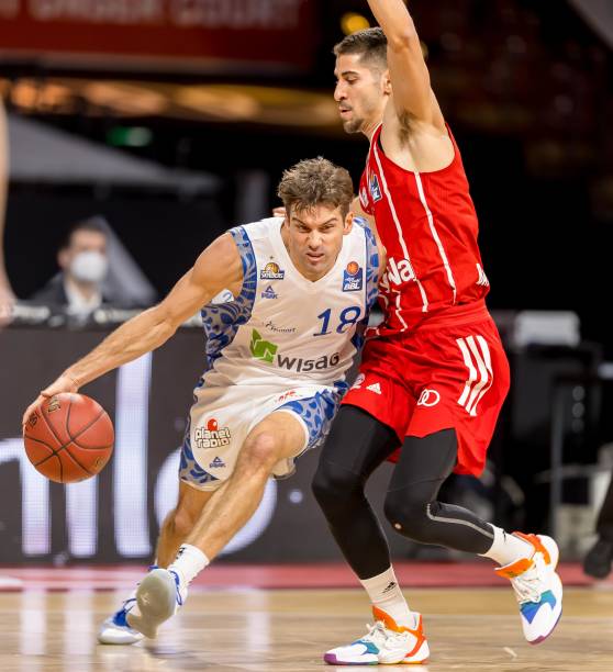 调整替补阵 调整替补阵